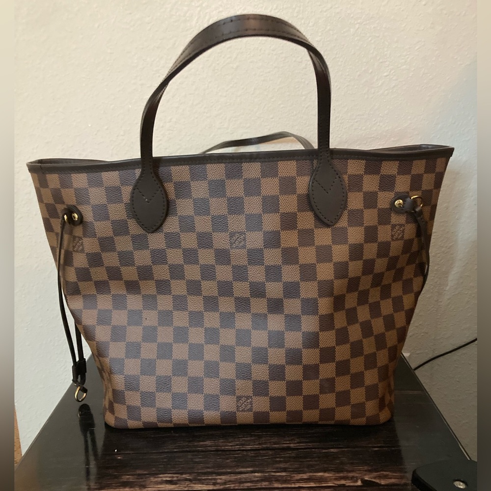 Louis Vuitton Neverfull MM Purse - Picture 1 of 12